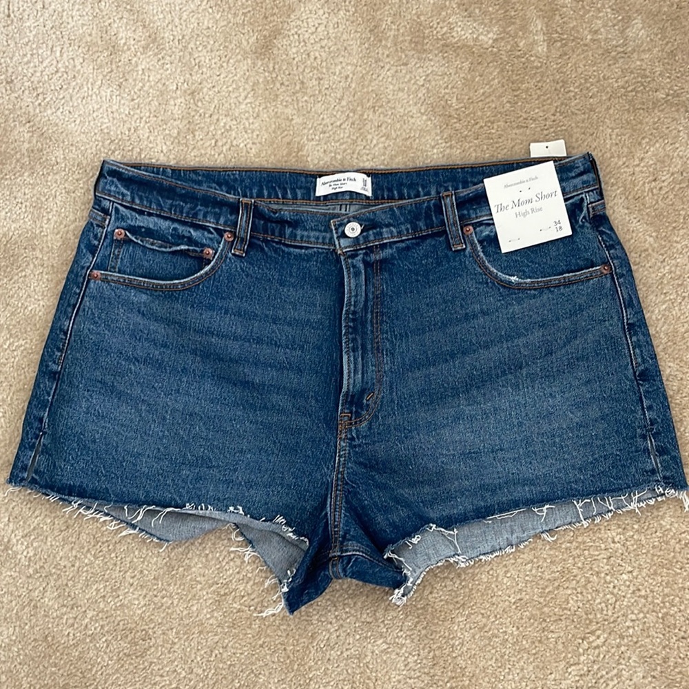 NWT Abercrombie & Fitch High Rise Mom Short Sz 34